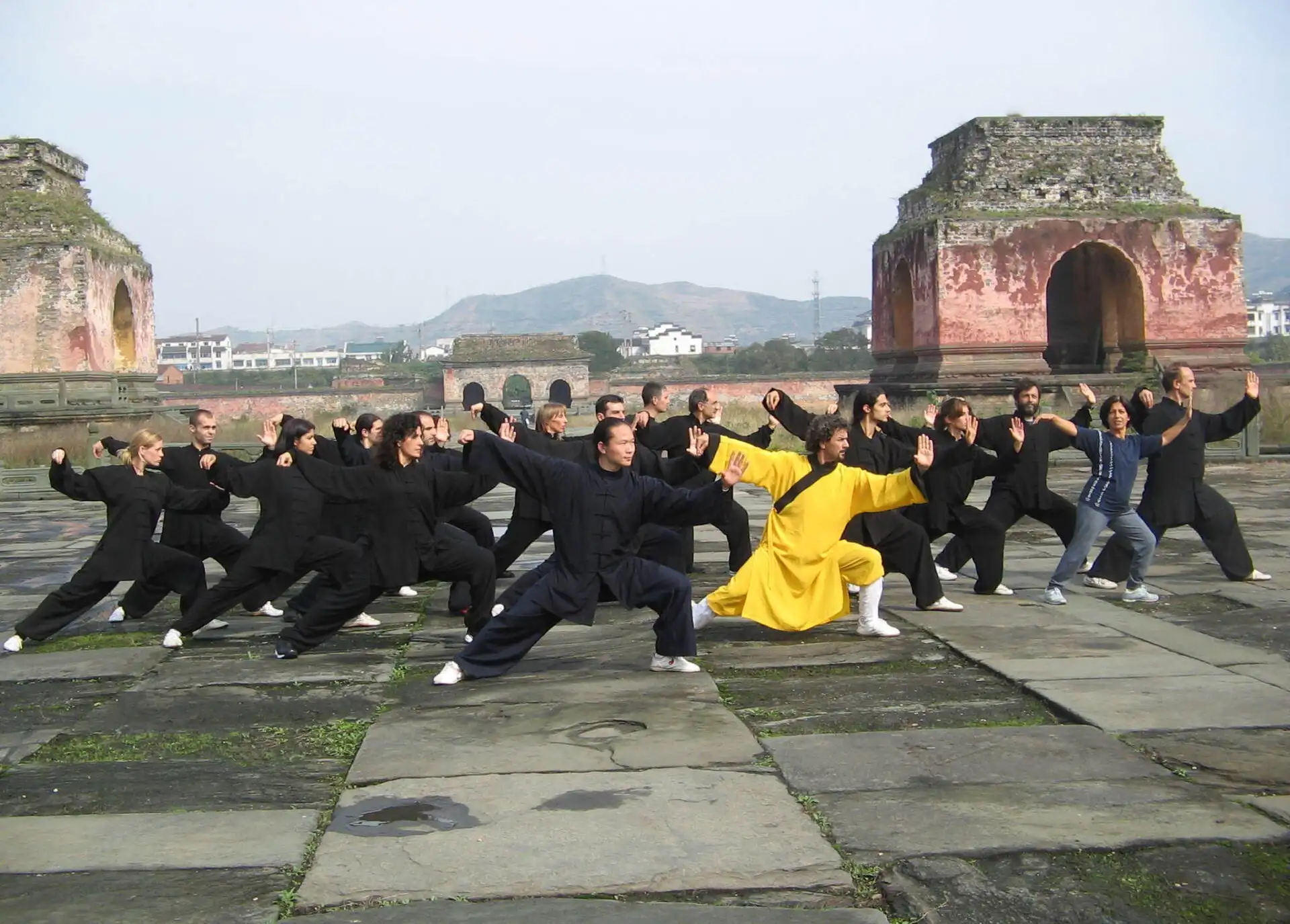 Corsi di Taiji Quan Cagliari — movimenti fluidi della disciplina taoista, Accademia Culture Orientali Gran Maestro Manca